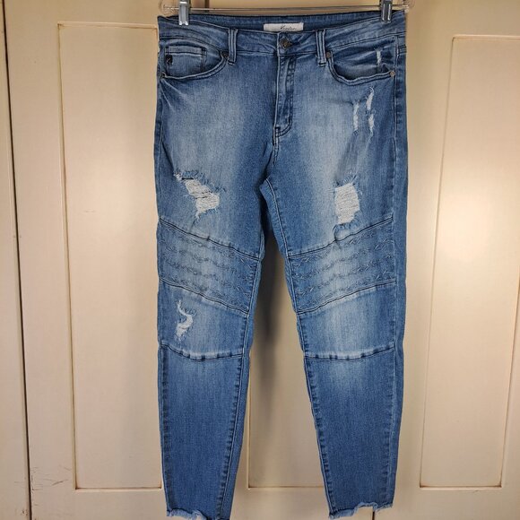 KanCan Lt Wash Distresses Embroidered Detail Fray Hem Skinny Jeans Sz 31 - Picture 1 of 14